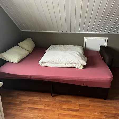 Loftroom In Townhouse Oslo 1 Singel Bed 1 Double Bed Lorenskog