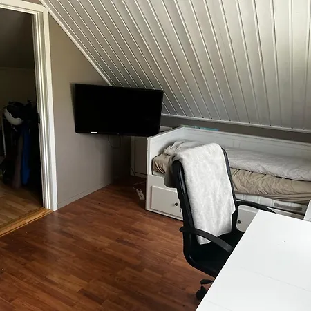Loftroom In Townhouse Oslo 1 Singel Bed 1 Double Bed Lorenskog